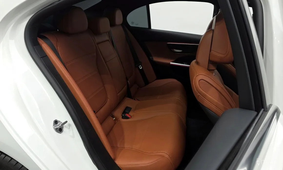 Фото 12 - Mercedes-Benz C-Class