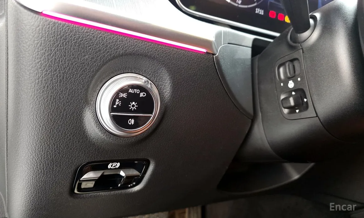 Фото 17 - Mercedes-Benz C-Class