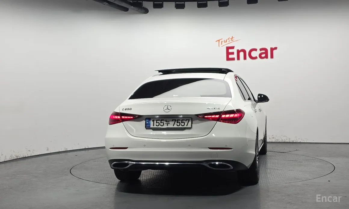 Фото 4 - Mercedes-Benz C-Class