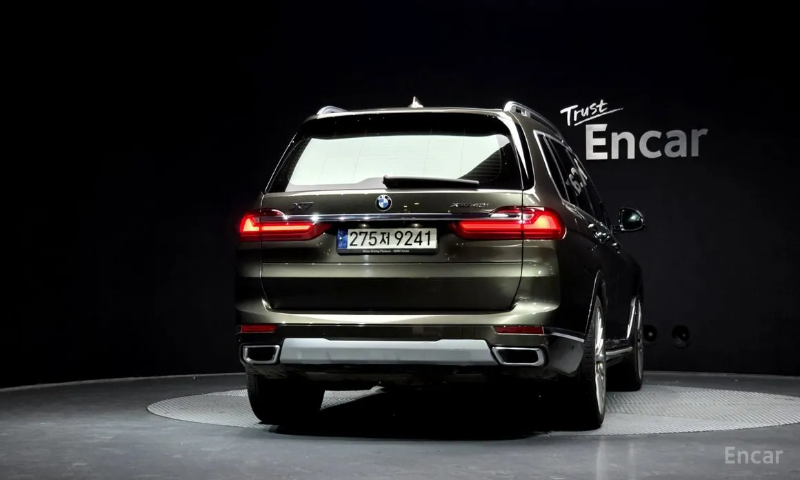 Photo 4 - BMW X7