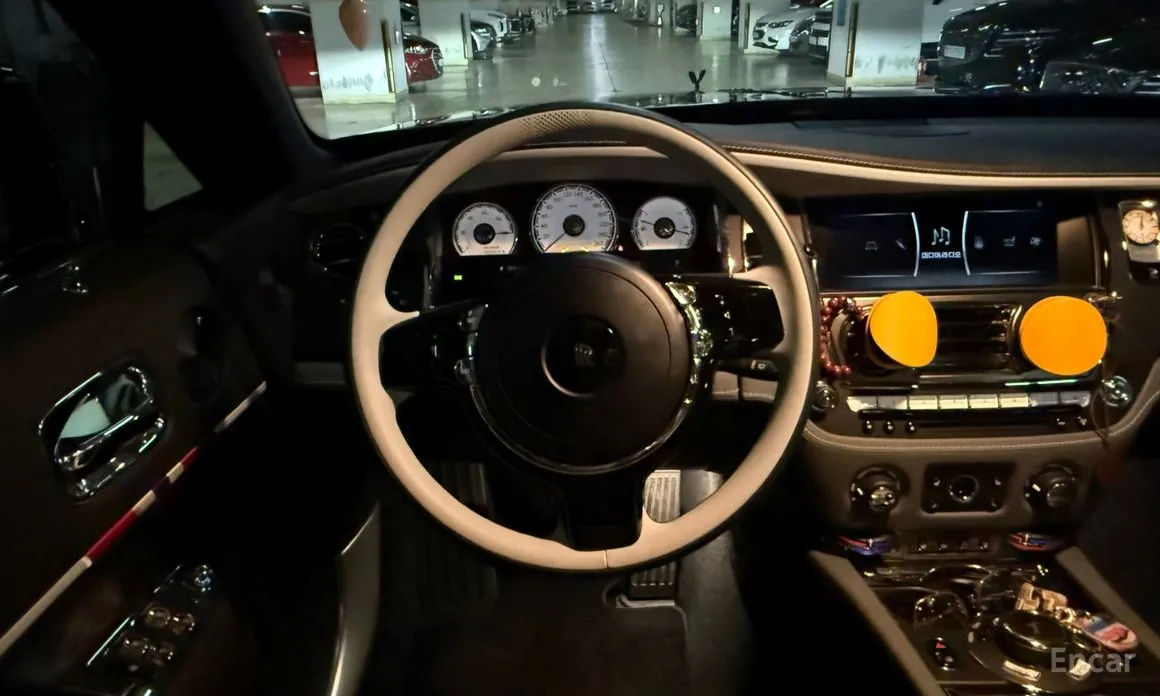 Фото 13 - Rolls-Royce Wraith