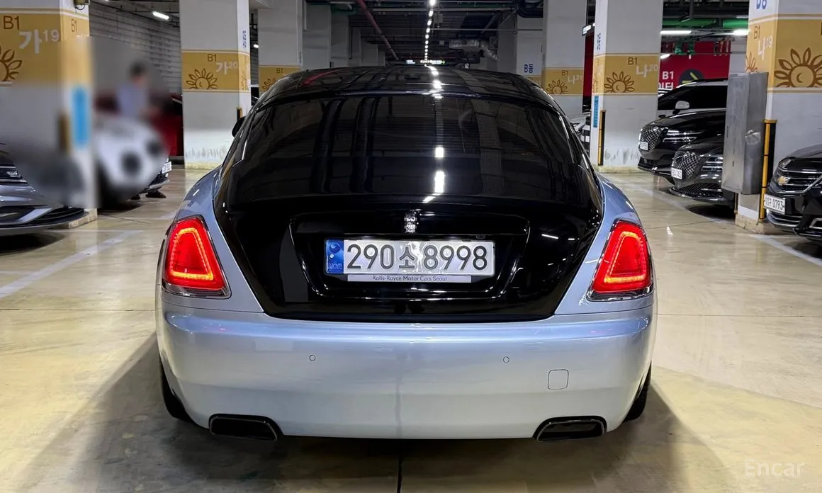 Фото 6 - Rolls-Royce Wraith