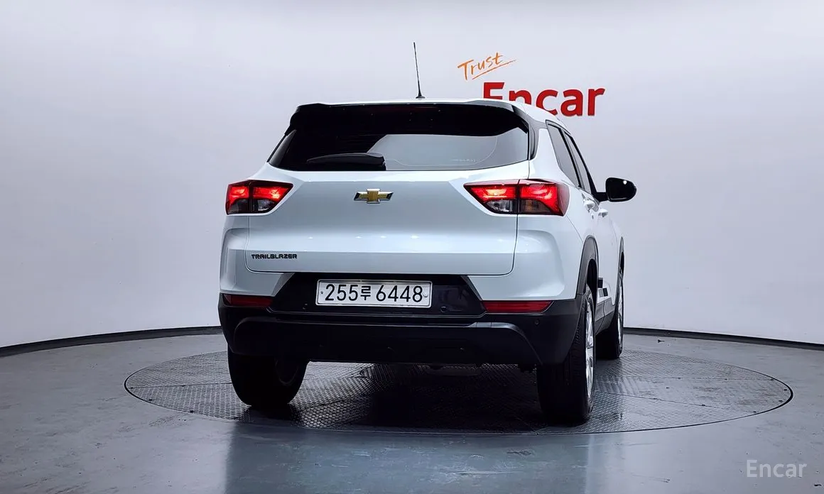 Фото 4 - Chevrolet Trailblazer