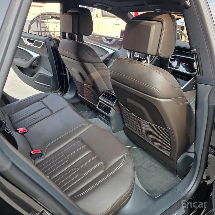 Фото 11 - Audi A7