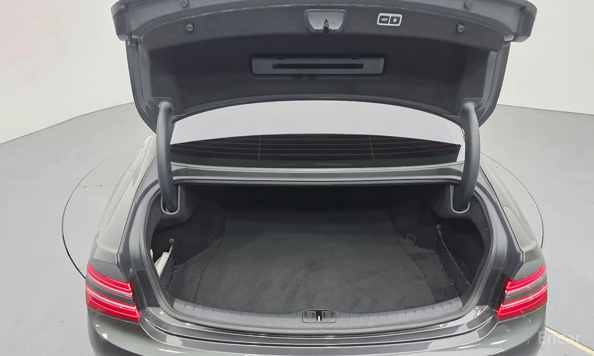 Фото 20 - Genesis G80