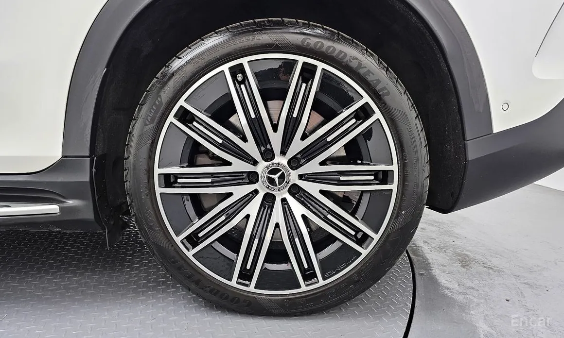 Фото 5 - Mercedes-Benz EQE