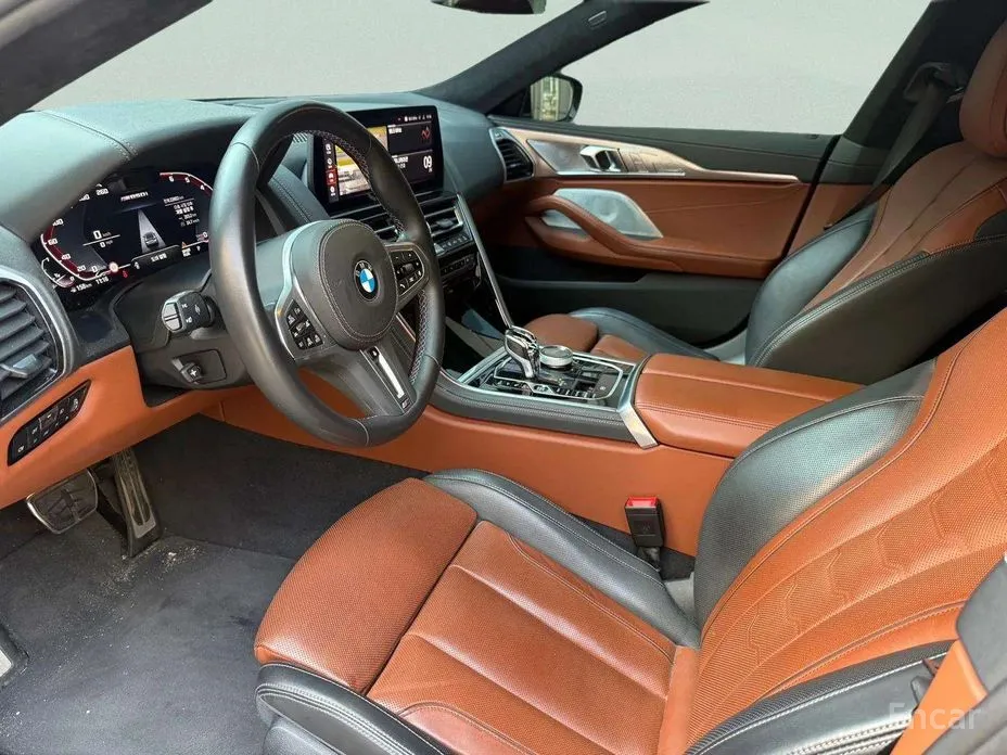 Фото 15 - BMW 8 Series