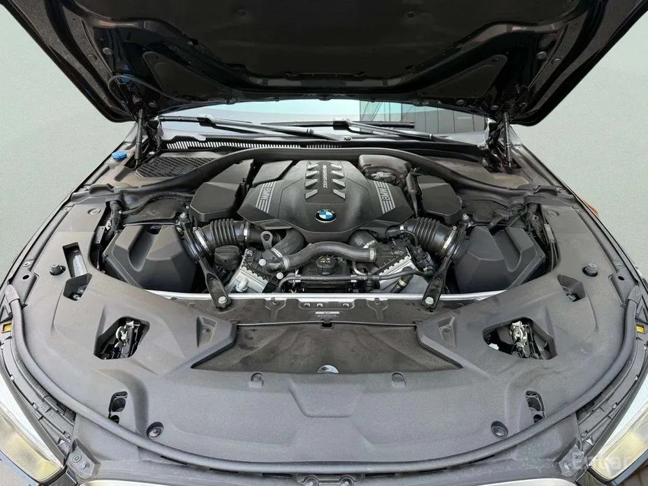 Фото 6 - BMW 8 Series