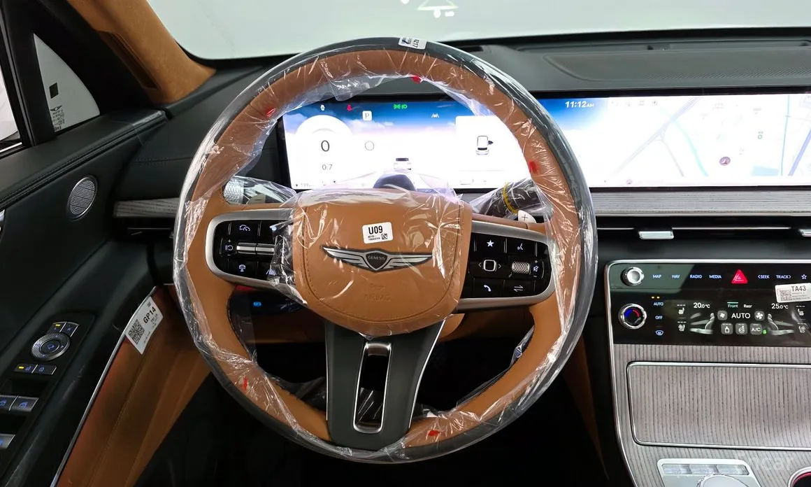 Фото 13 - Genesis GV80