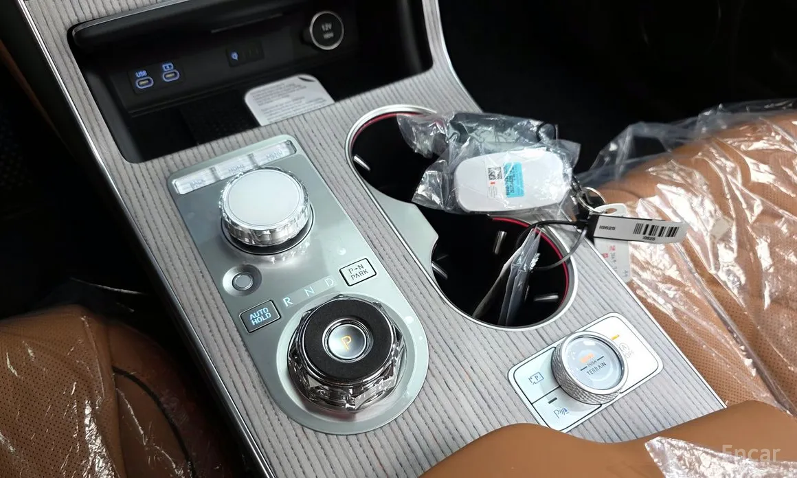 Фото 9 - Genesis GV80