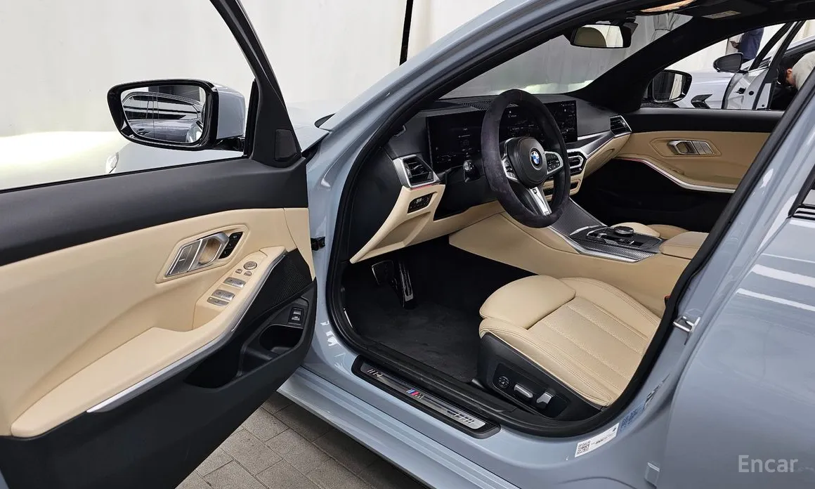 Photo 10 - BMW 3 Series