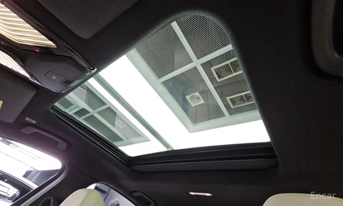 Photo 18 - BMW 3 Series