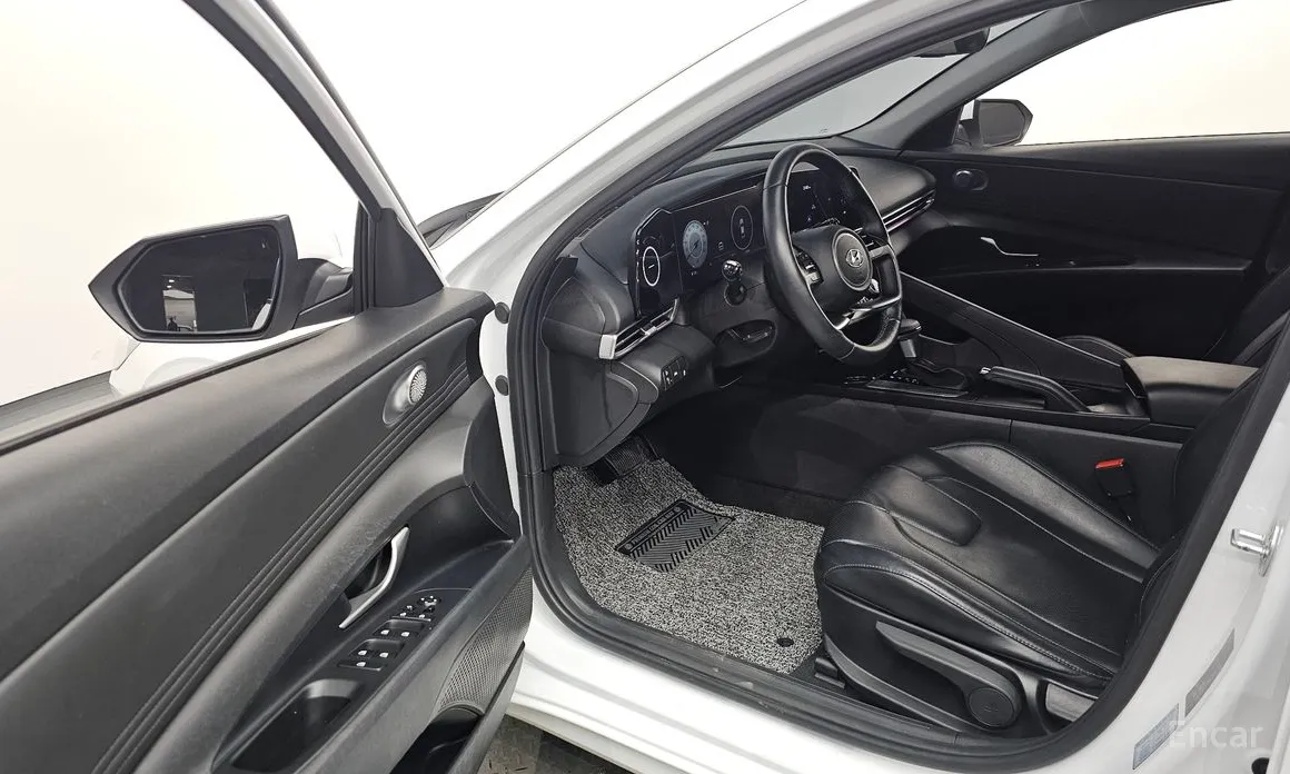 Фото 10 - Hyundai Avante