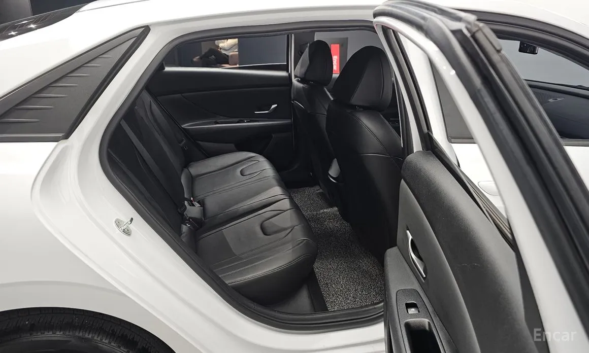 Фото 12 - Hyundai Avante