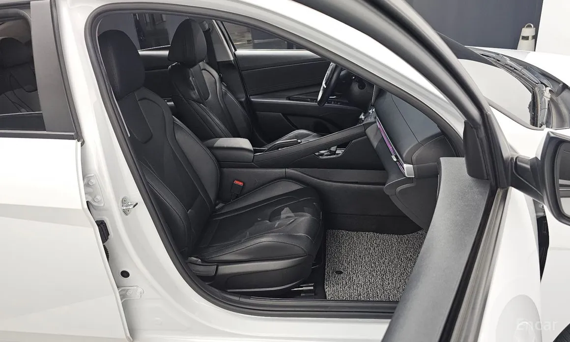 Фото 13 - Hyundai Avante