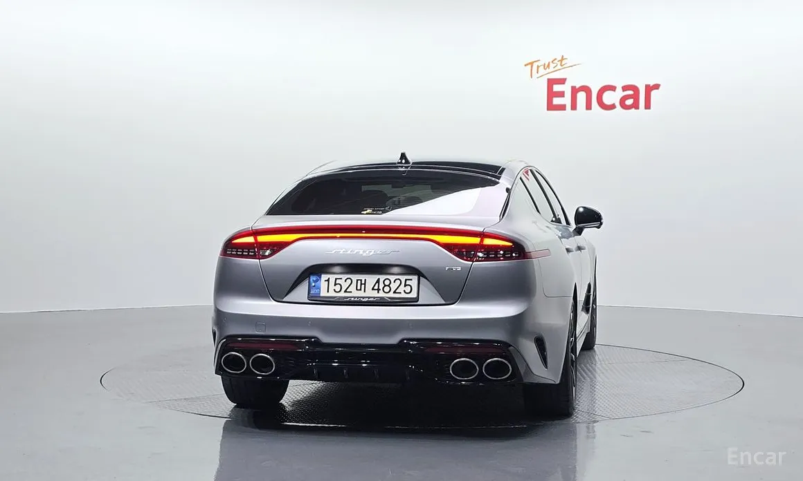 Фото 4 - Kia Stinger