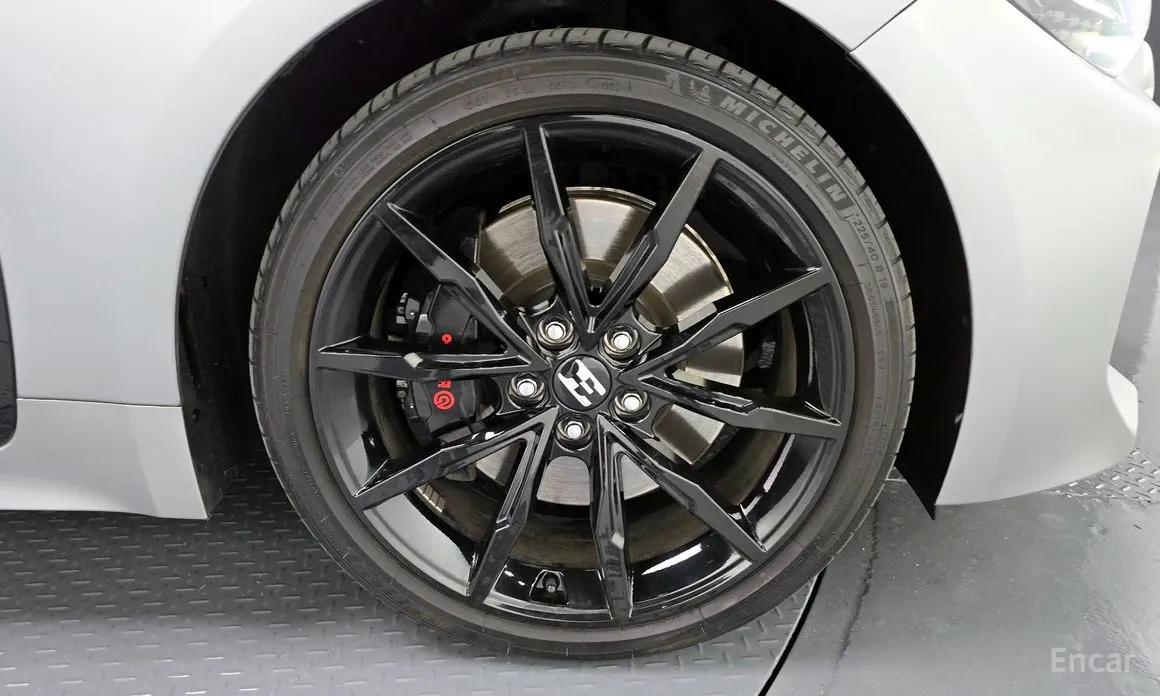 Фото 5 - Kia Stinger