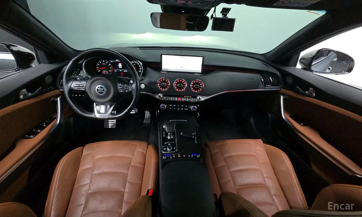 Фото 7 - Kia Stinger