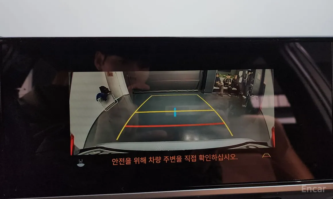 Фото 17 - Toyota Camry