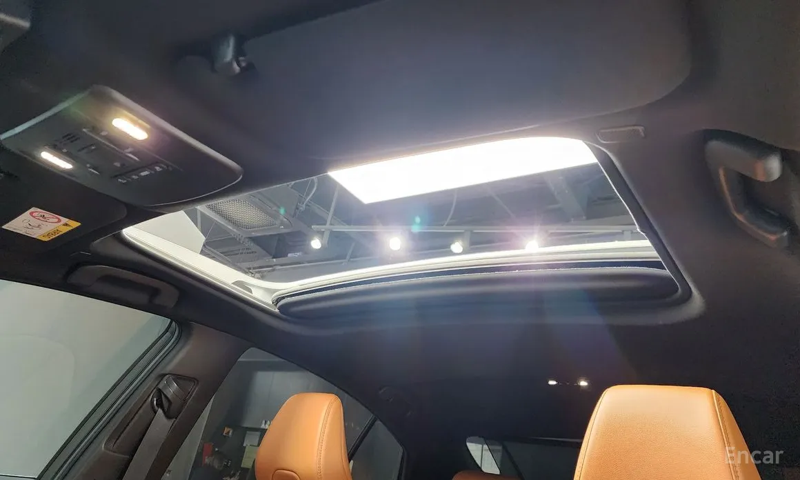 Фото 19 - Toyota Camry