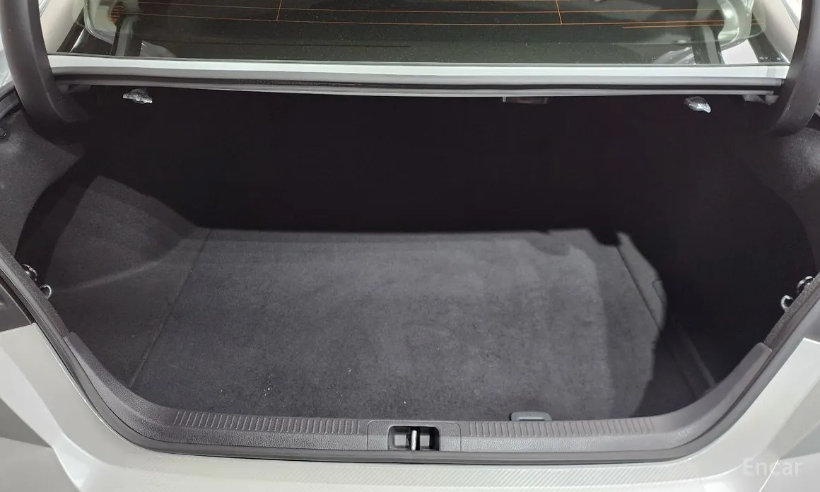 Фото 20 - Toyota Camry