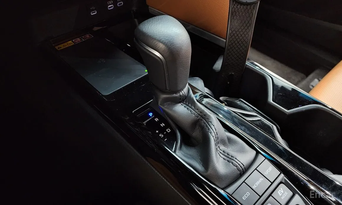 Фото 9 - Toyota Camry