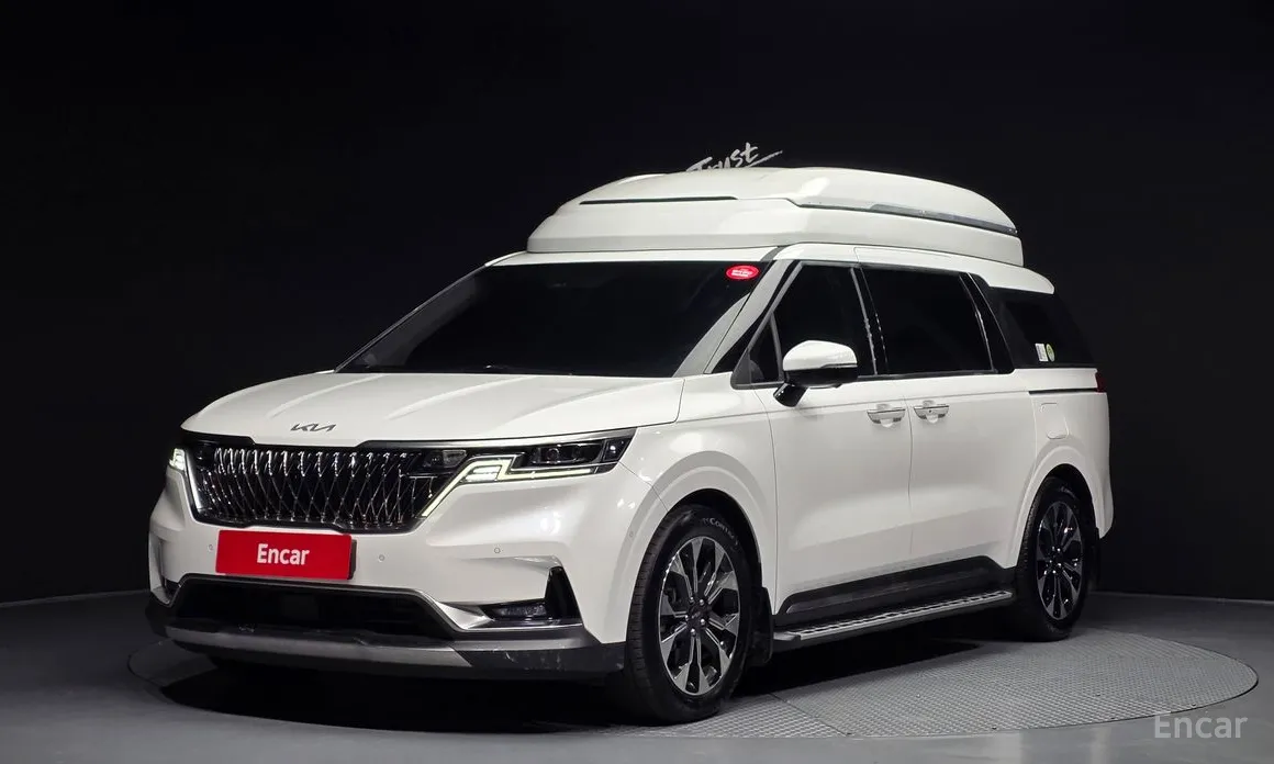 Фото 1 - Kia Carnival