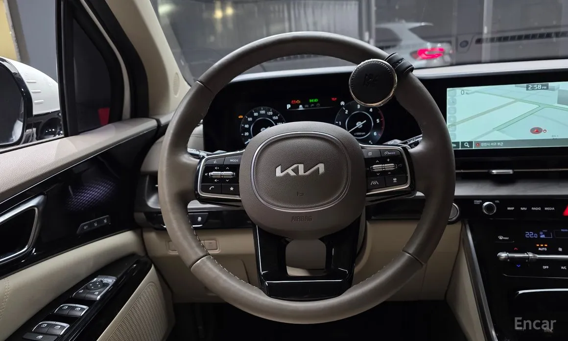 Фото 13 - Kia Carnival