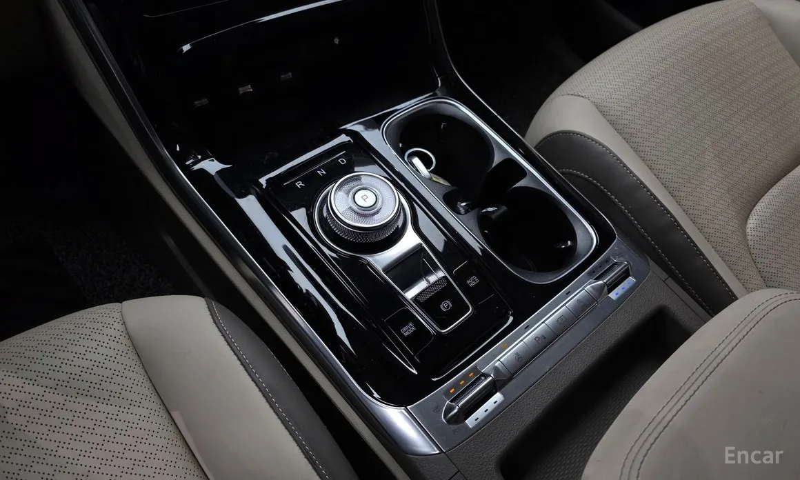 Фото 9 - Kia Carnival