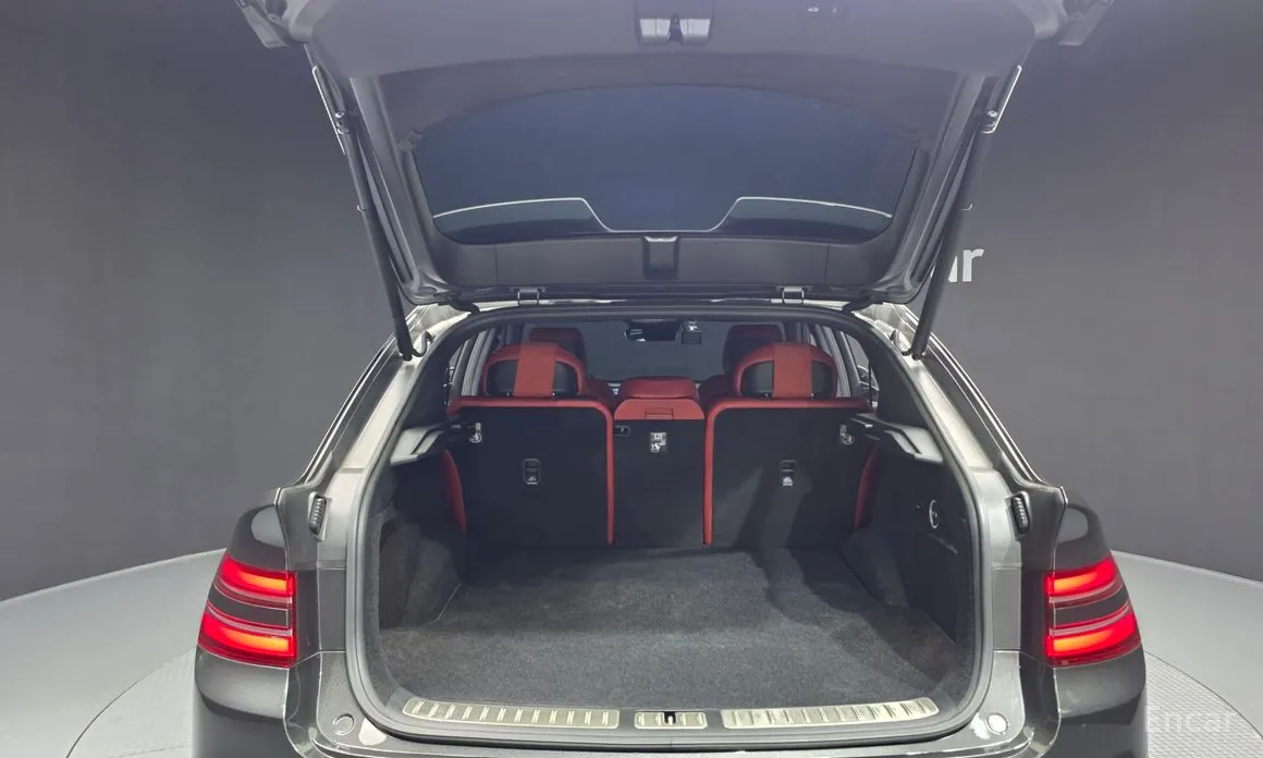 Фото 20 - Genesis GV80