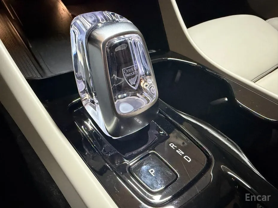 Фото 9 - Volvo XC40