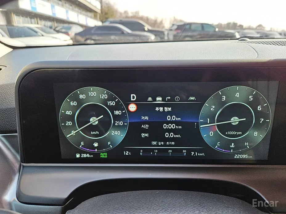 Фото 17 - Kia Seltos