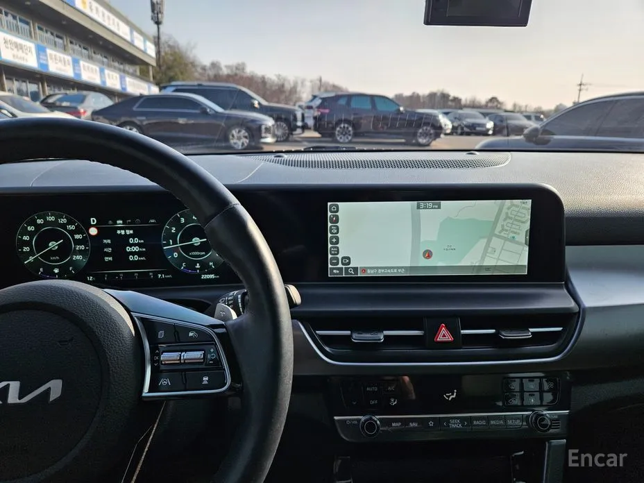 Фото 18 - Kia Seltos