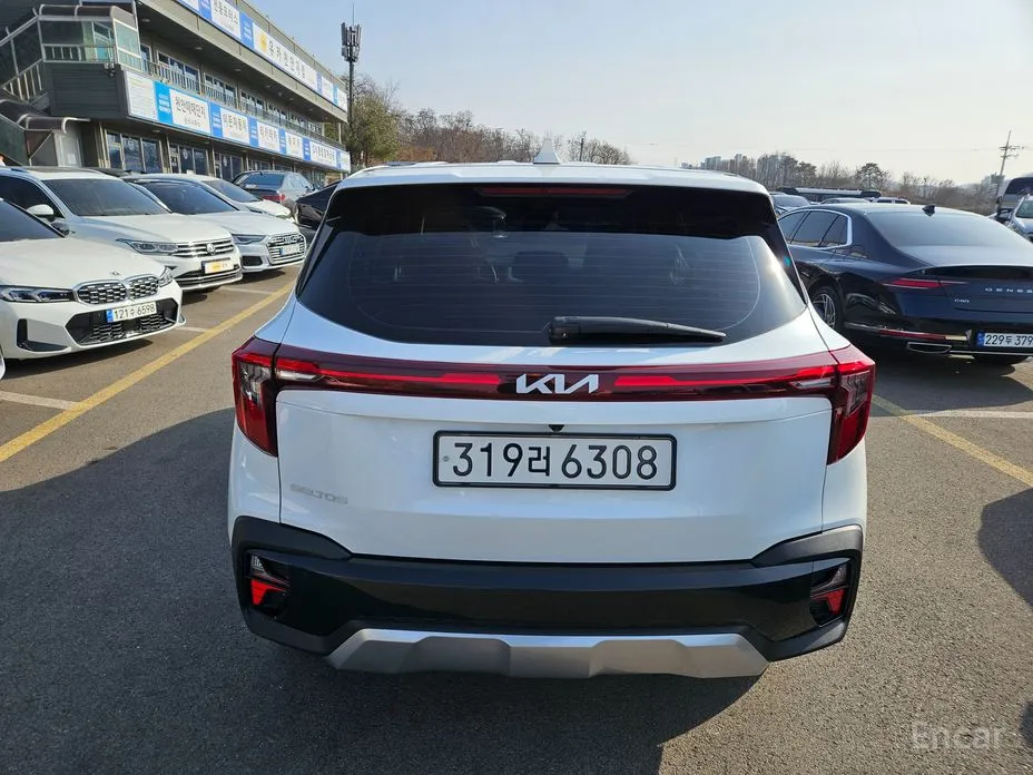 Фото 6 - Kia Seltos