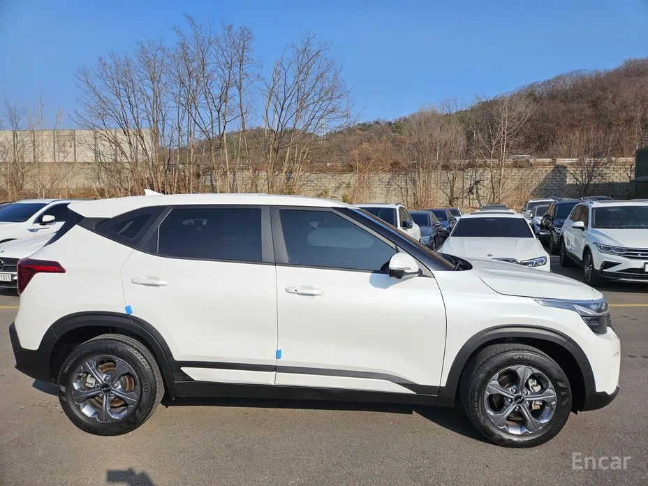 Фото 8 - Kia Seltos