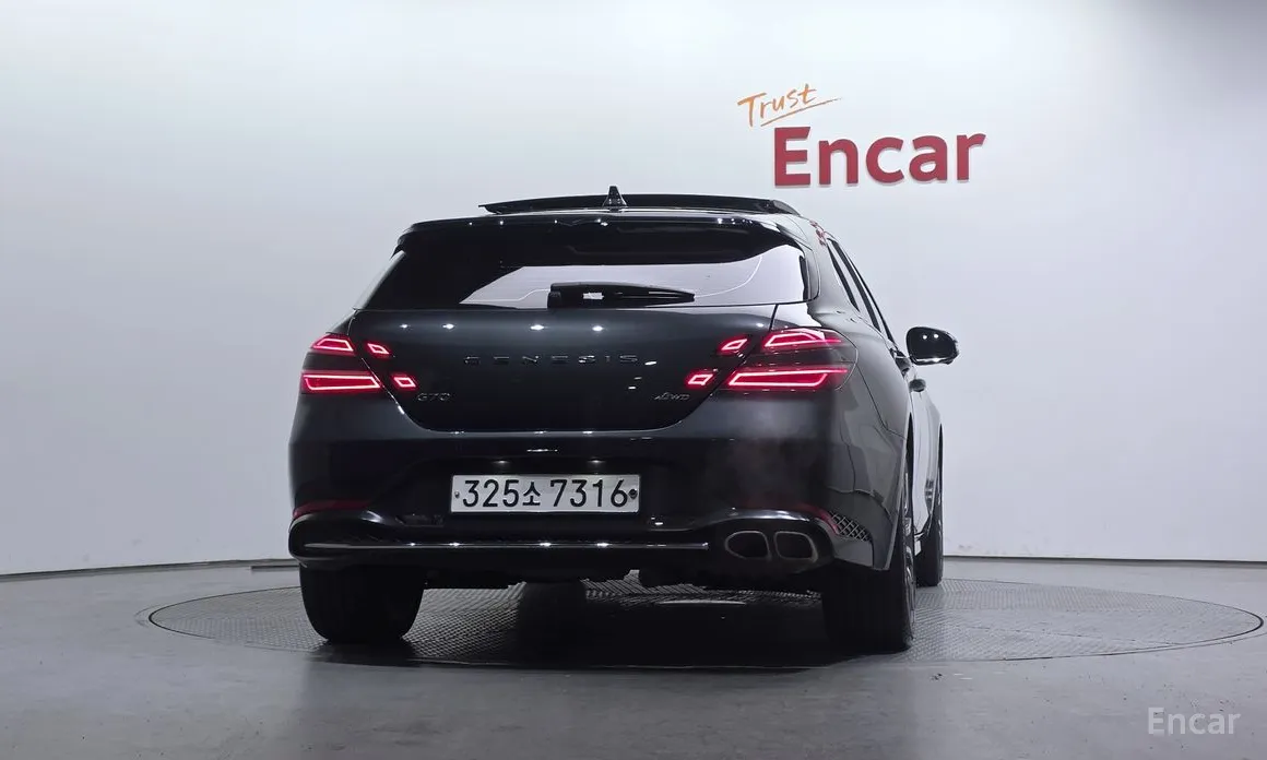 Фото 4 - Genesis G70