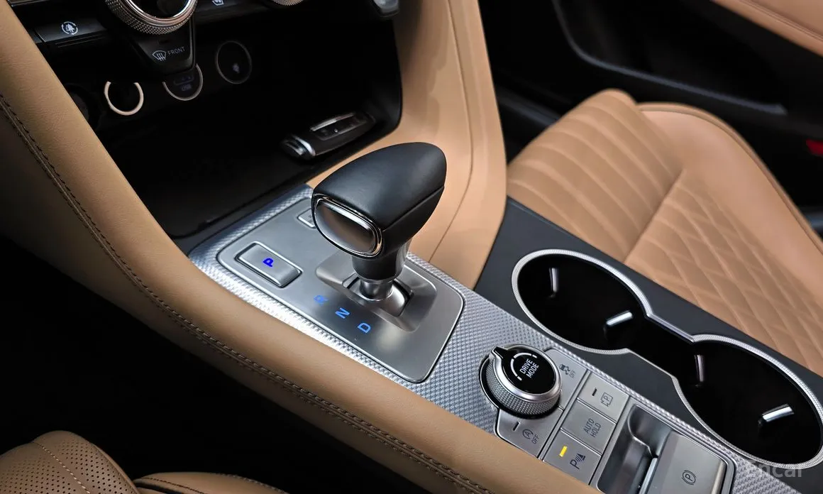 Фото 9 - Genesis G70