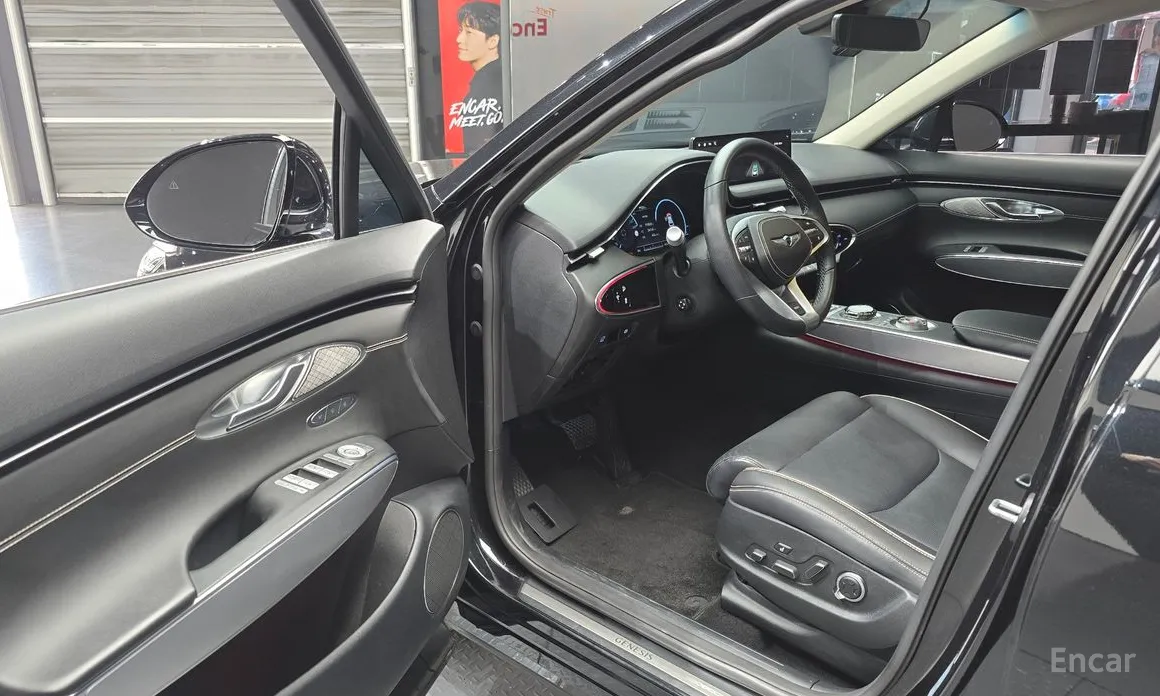 Фото 11 - Genesis GV70