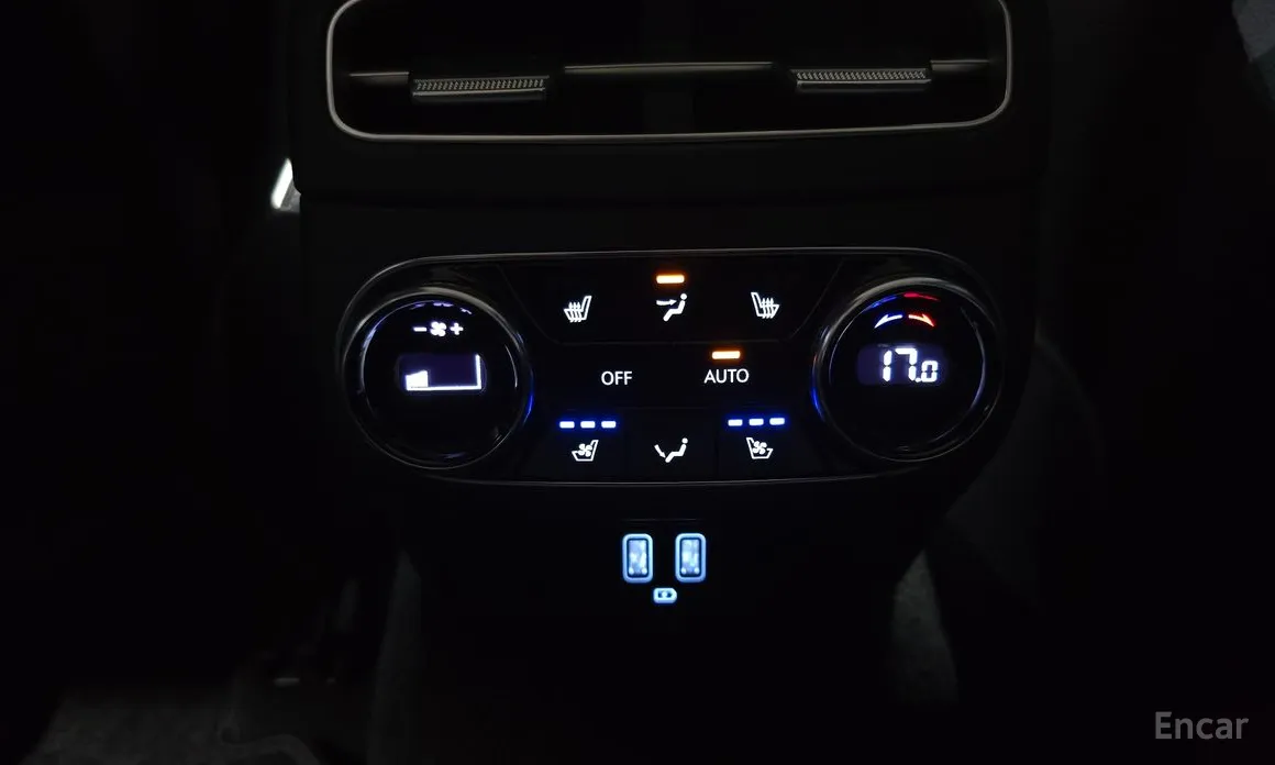 Фото 19 - Genesis GV70