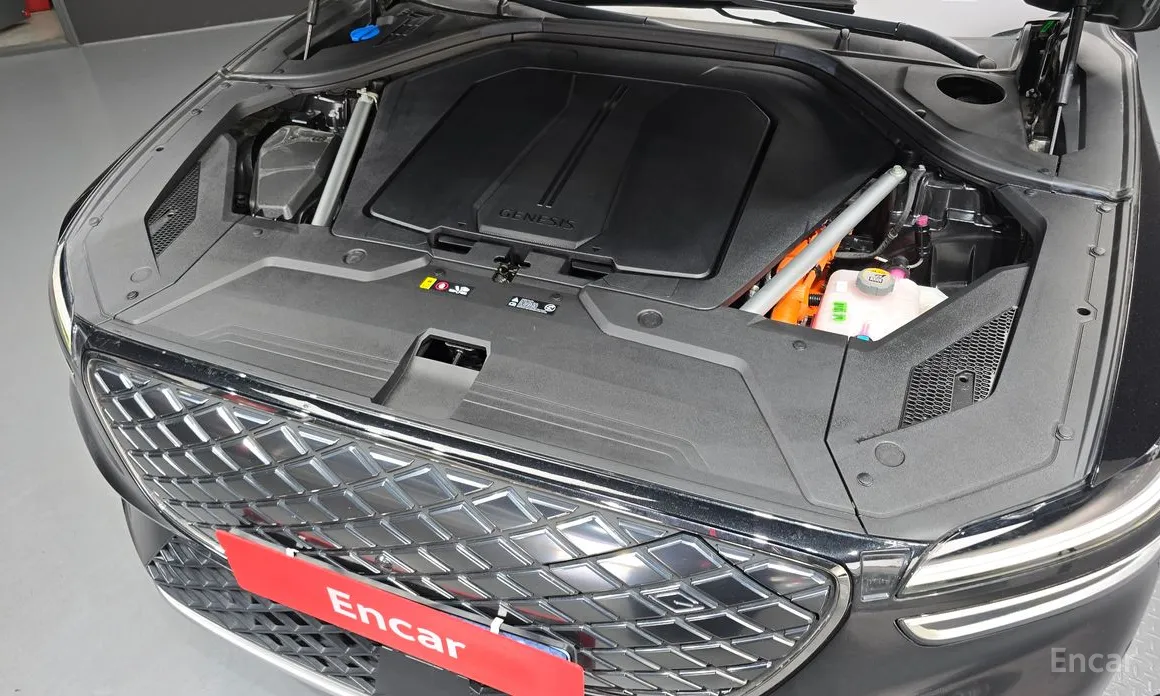 Фото 6 - Genesis GV70