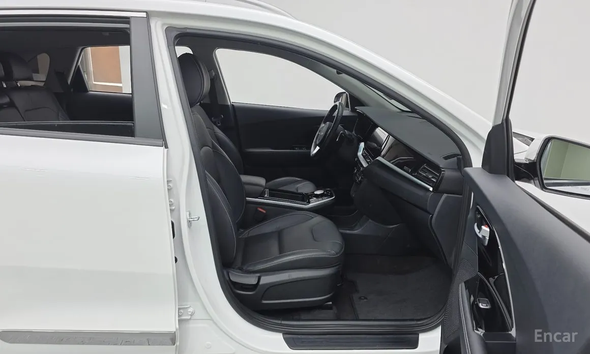 Фото 11 - Kia Niro