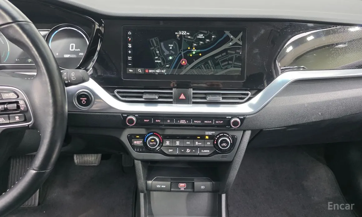 Фото 16 - Kia Niro