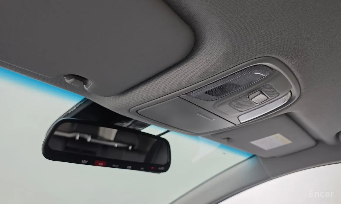 Фото 18 - Kia Niro