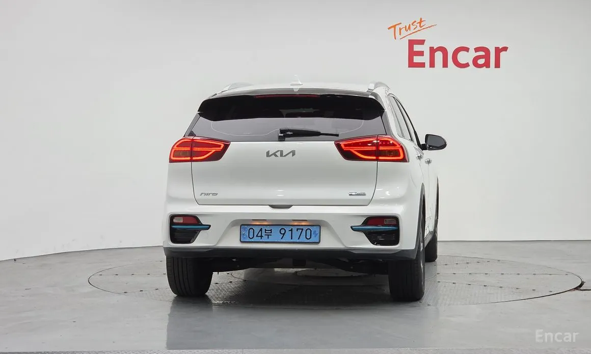 Фото 4 - Kia Niro