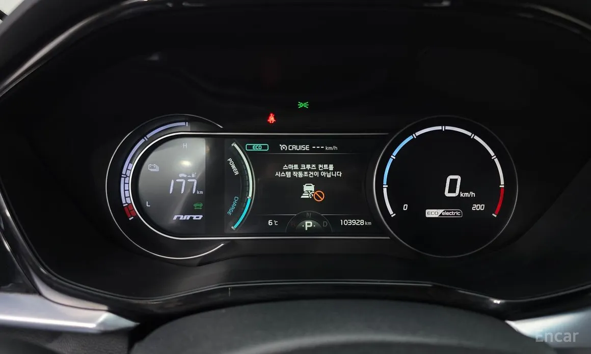 Фото 8 - Kia Niro