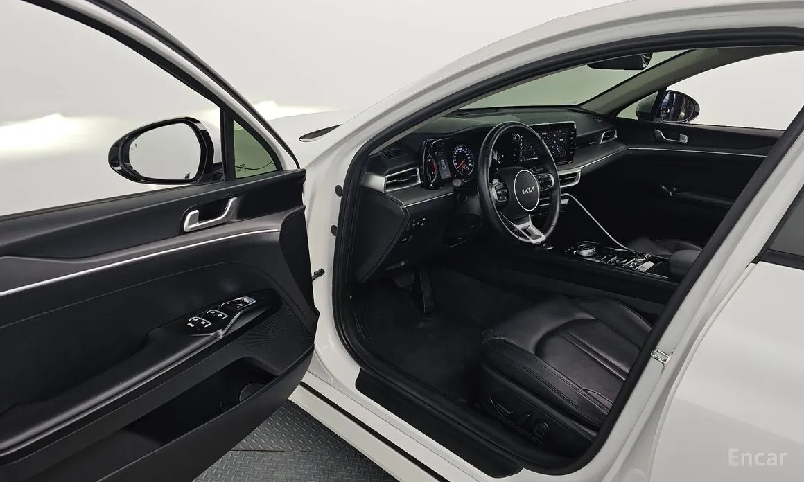 Фото 11 - Kia K5