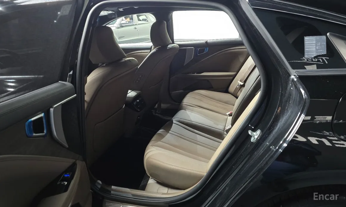 Фото 11 - Kia K8