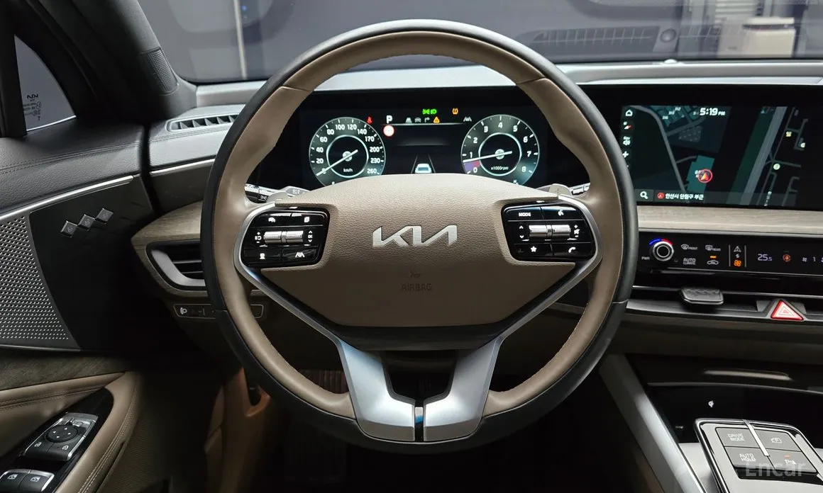 Фото 13 - Kia K8