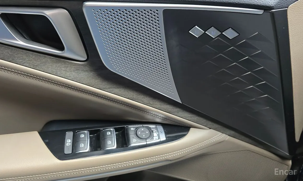 Фото 14 - Kia K8