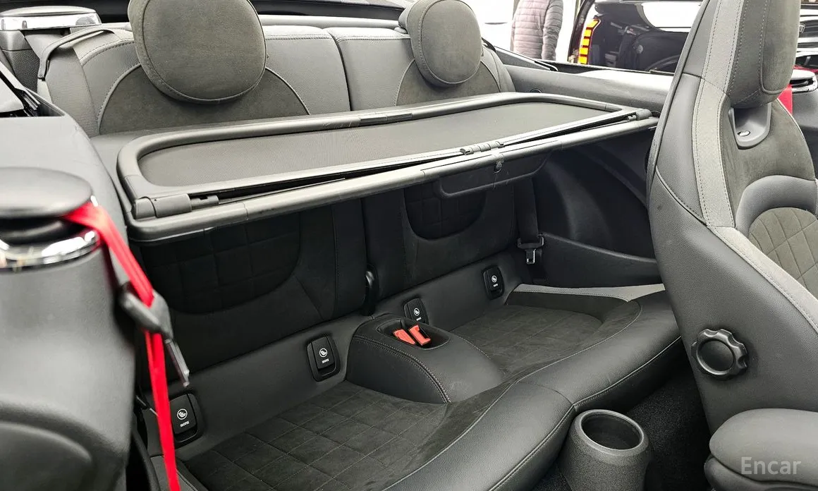 Фото 12 - Mini Cooper Convertible